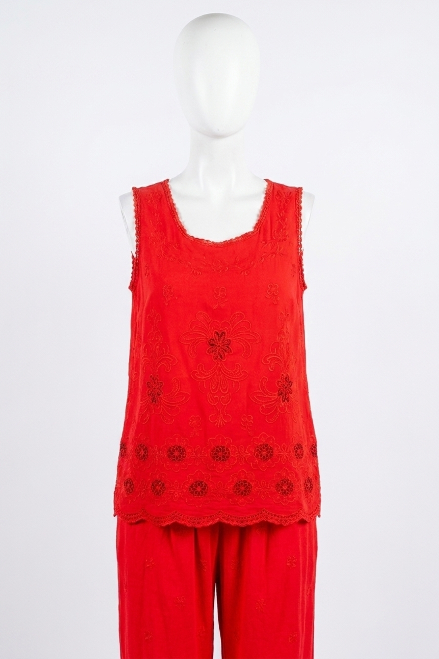 NEW PAPARAZZI floral viscose tank top in red